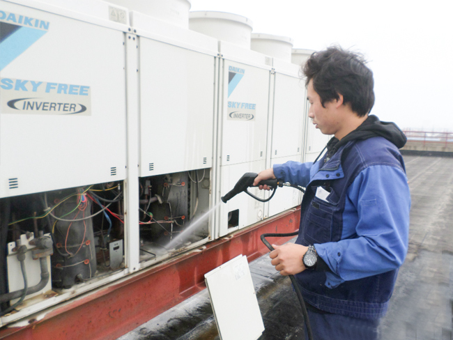商用中央空調安裝過程中如何固定室外機？惠馳告訴您